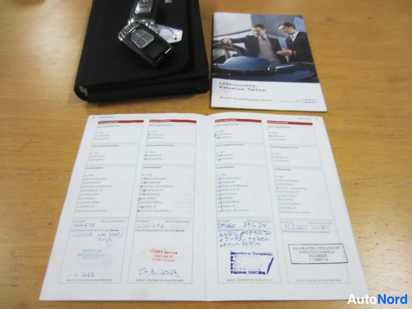 Musta Audi A6 2012, asiakirja, kuva 16