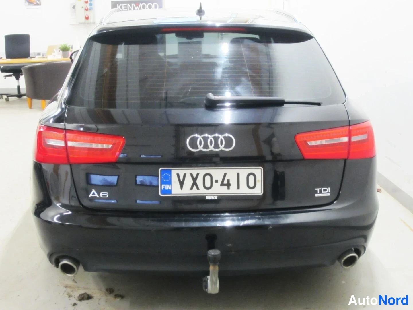 Musta Audi A6 2012, takaa, kuva 7