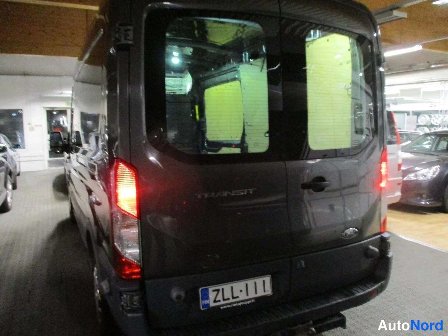 Harmaa Ford Transit 2017, kuva 13