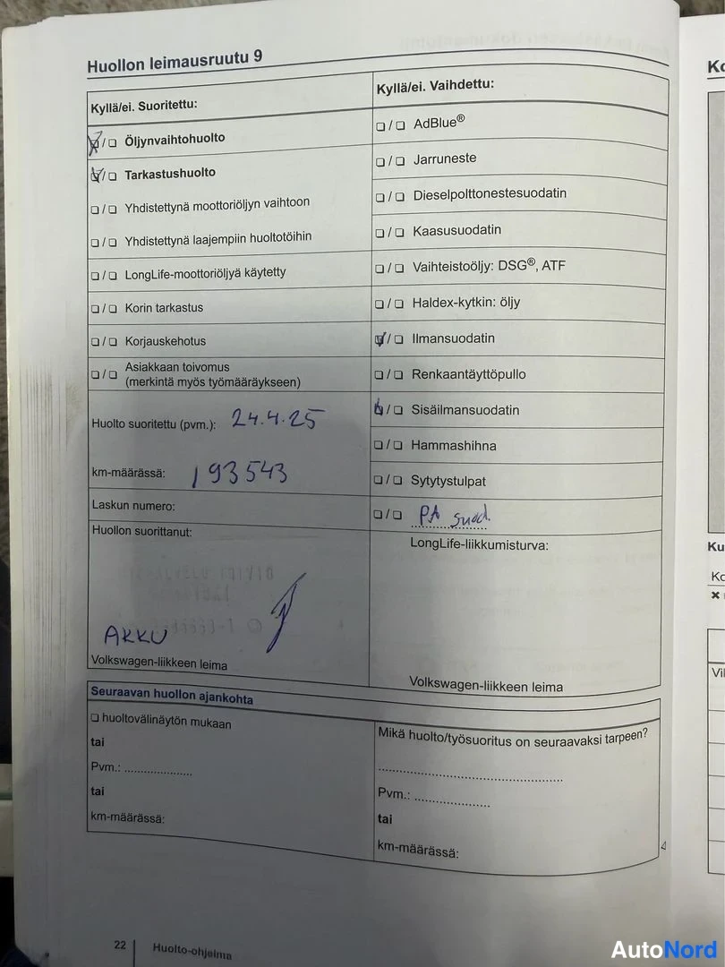 Sininen Volkswagen Passat 2013, kuva 29