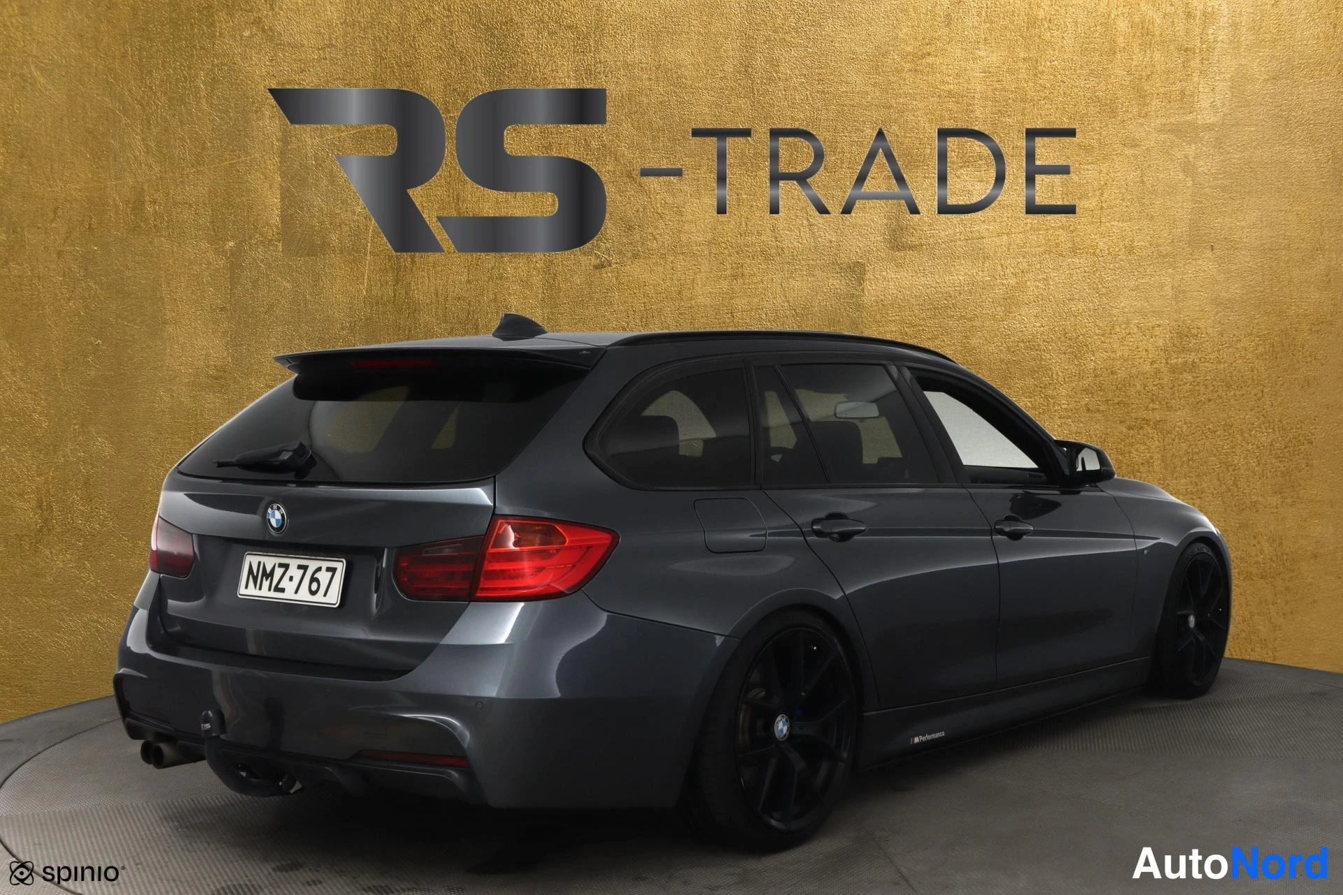 Harmaa BMW 330d 2014, takaviisto, kuva 3
