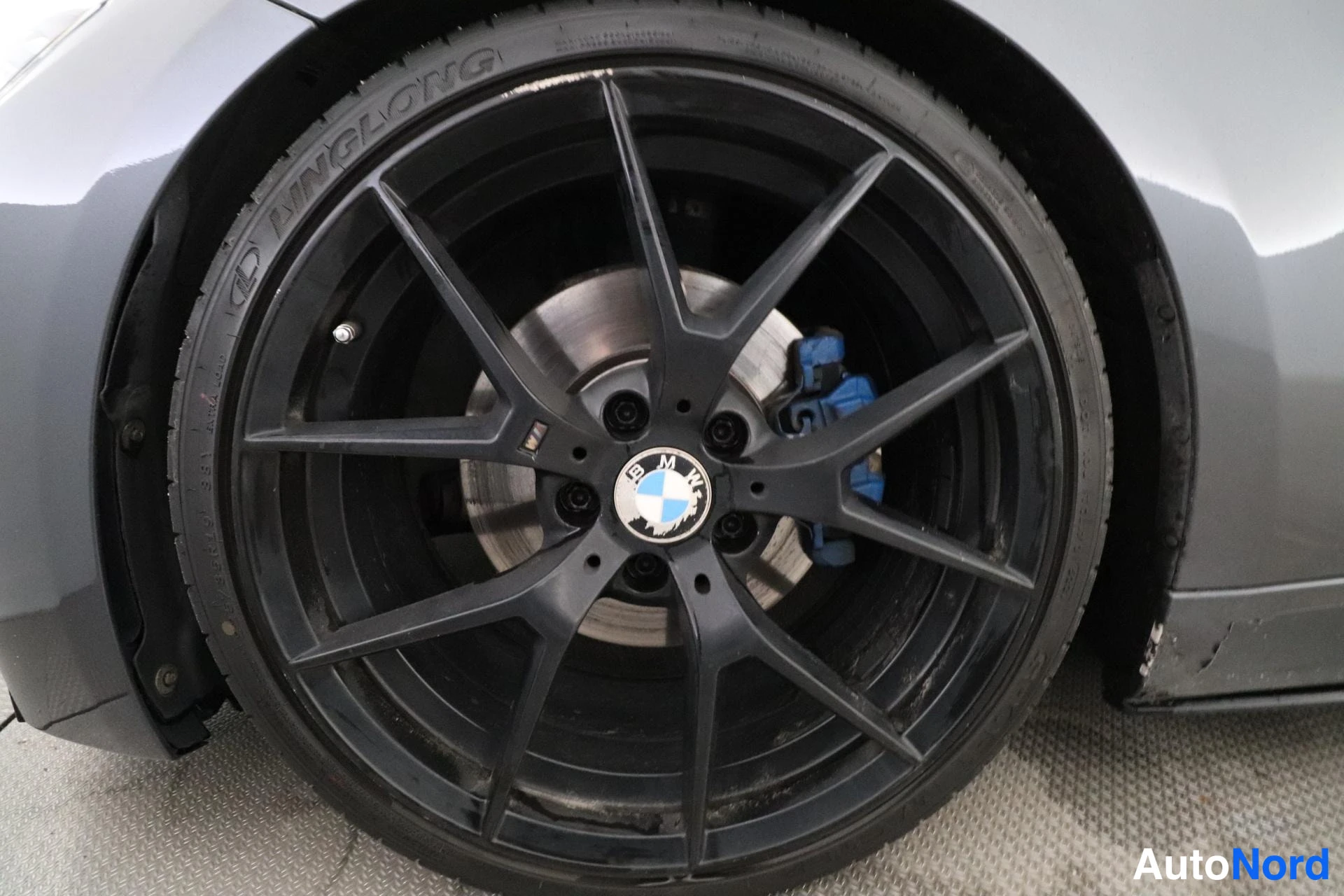 Harmaa BMW 330d 2014, yksityiskohta, kuva 31