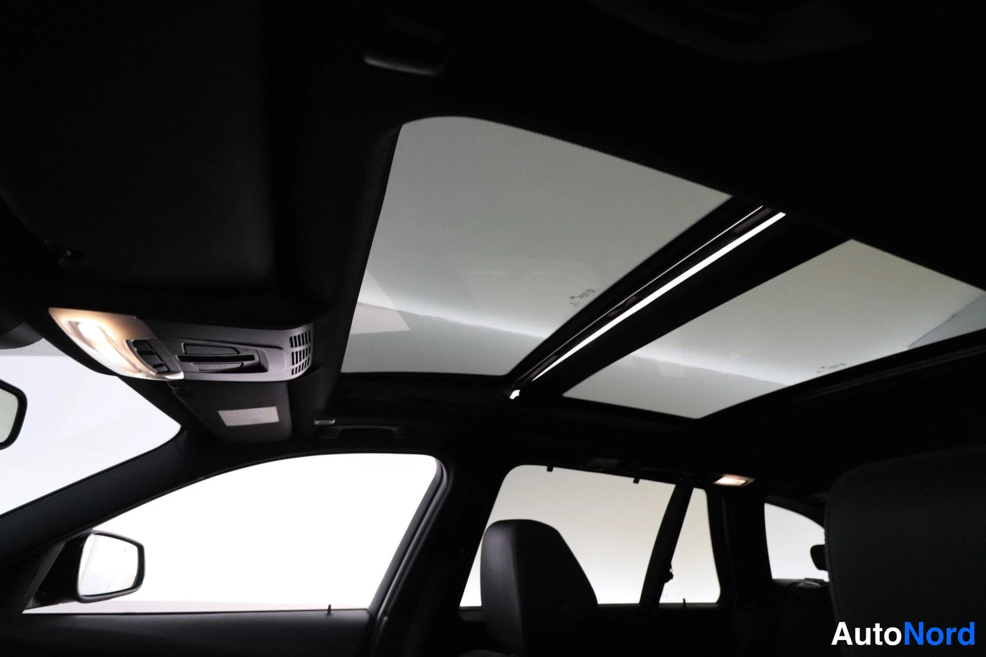 Harmaa BMW 330d 2014, yksityiskohta, kuva 14
