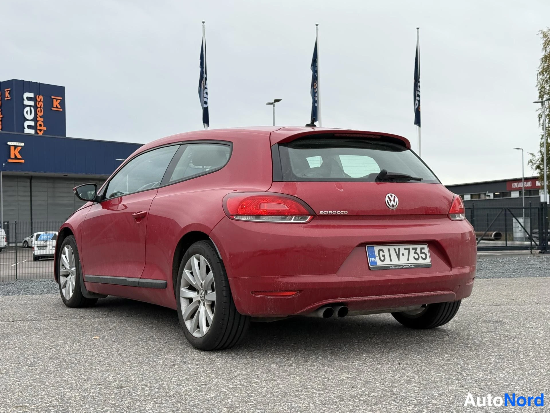 Punainen Volkswagen Scirocco 2009, takaviisto, kuva 3