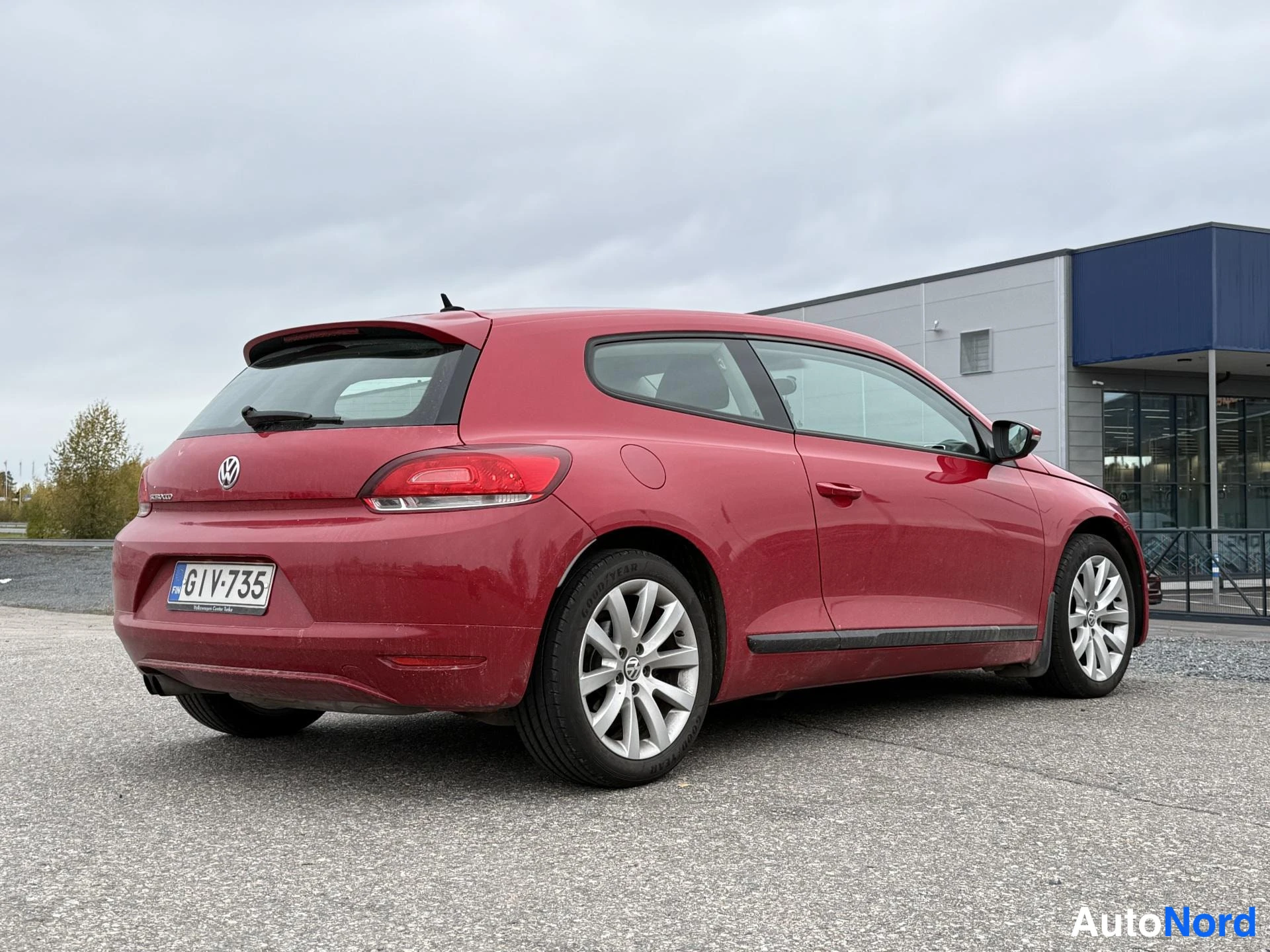 Punainen Volkswagen Scirocco 2009, takaviisto, kuva 4