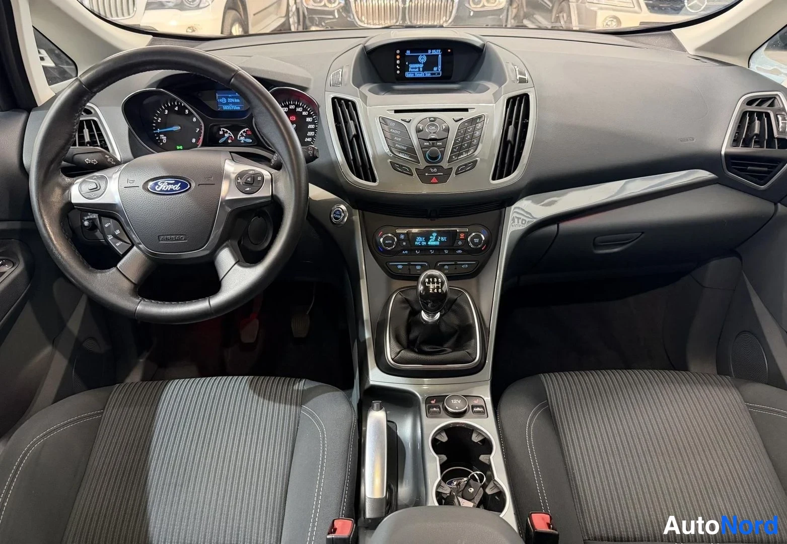 Ruskea Ford Grand C-Max 2015, ohjaamo, kuva 9