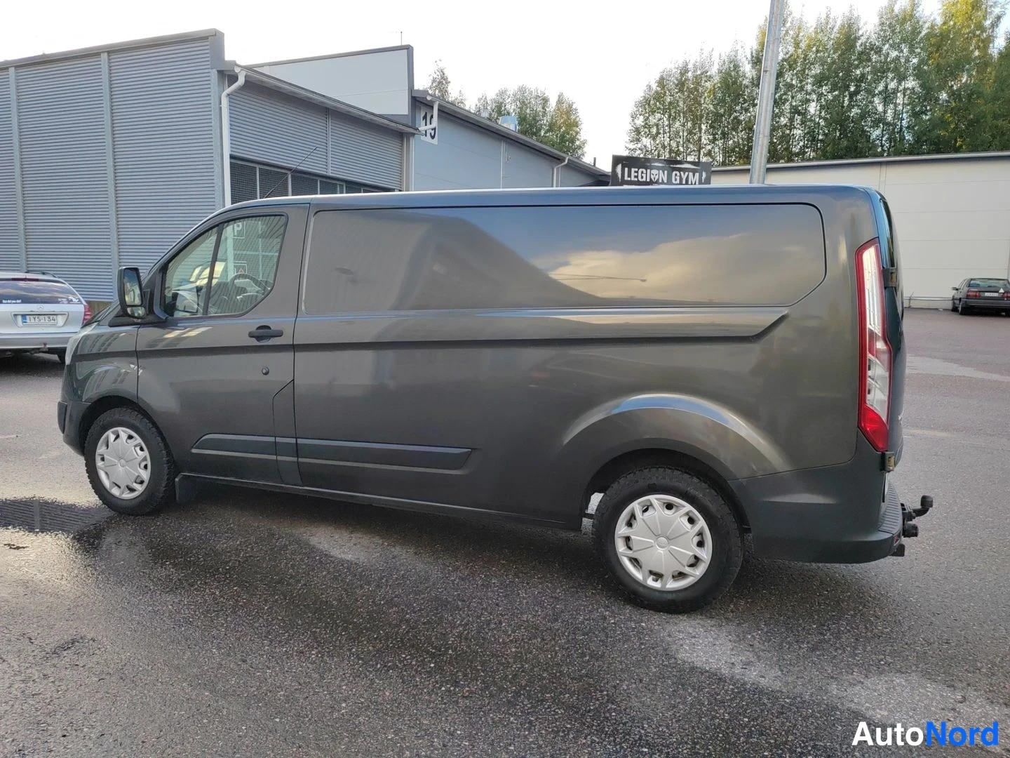 Harmaa Ford Transit Custom 2016, sivulta, kuva 5