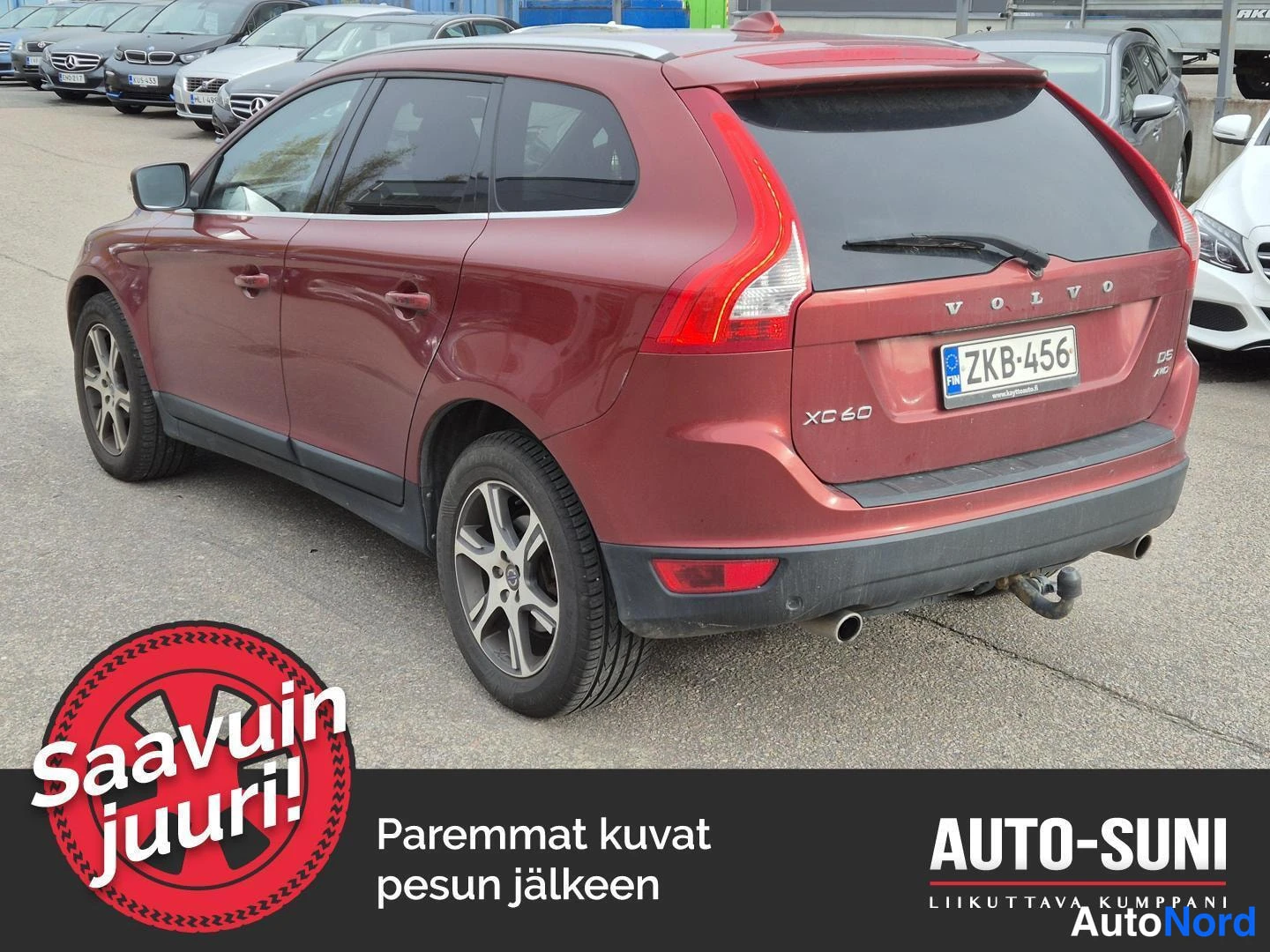 Punainen Volvo XC60 2013, takaviisto, kuva 4