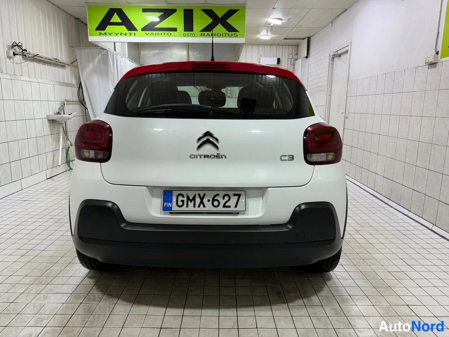 Valkoinen Citroen C3 2017, takaa, kuva 11