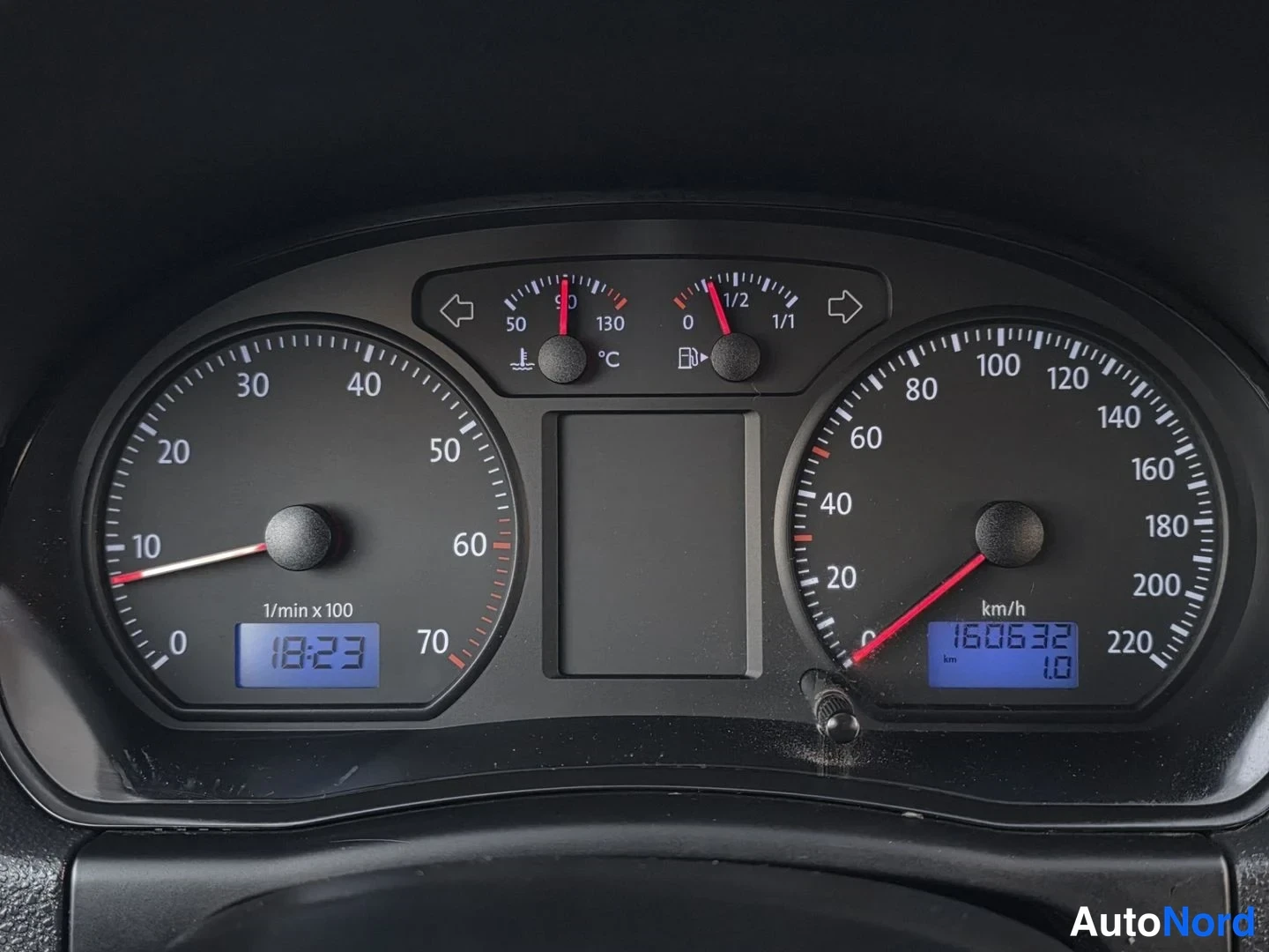 Sininen Volkswagen Polo 2005, yksityiskohta, kuva 21