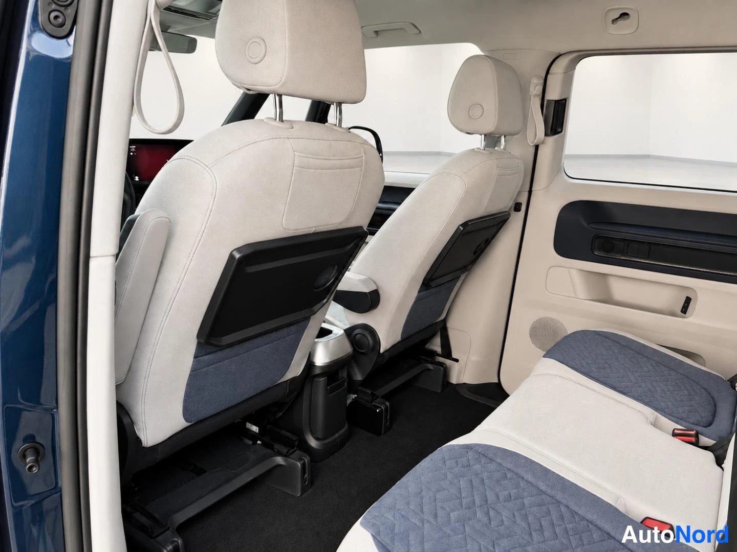 Sininen Volkswagen ID 2023, etuistuimet, kuva 8