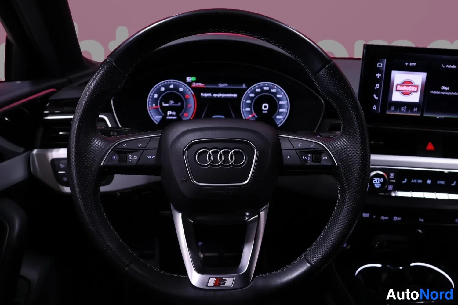 Musta Audi A4 Avant 2021, yksityiskohta, kuva 14