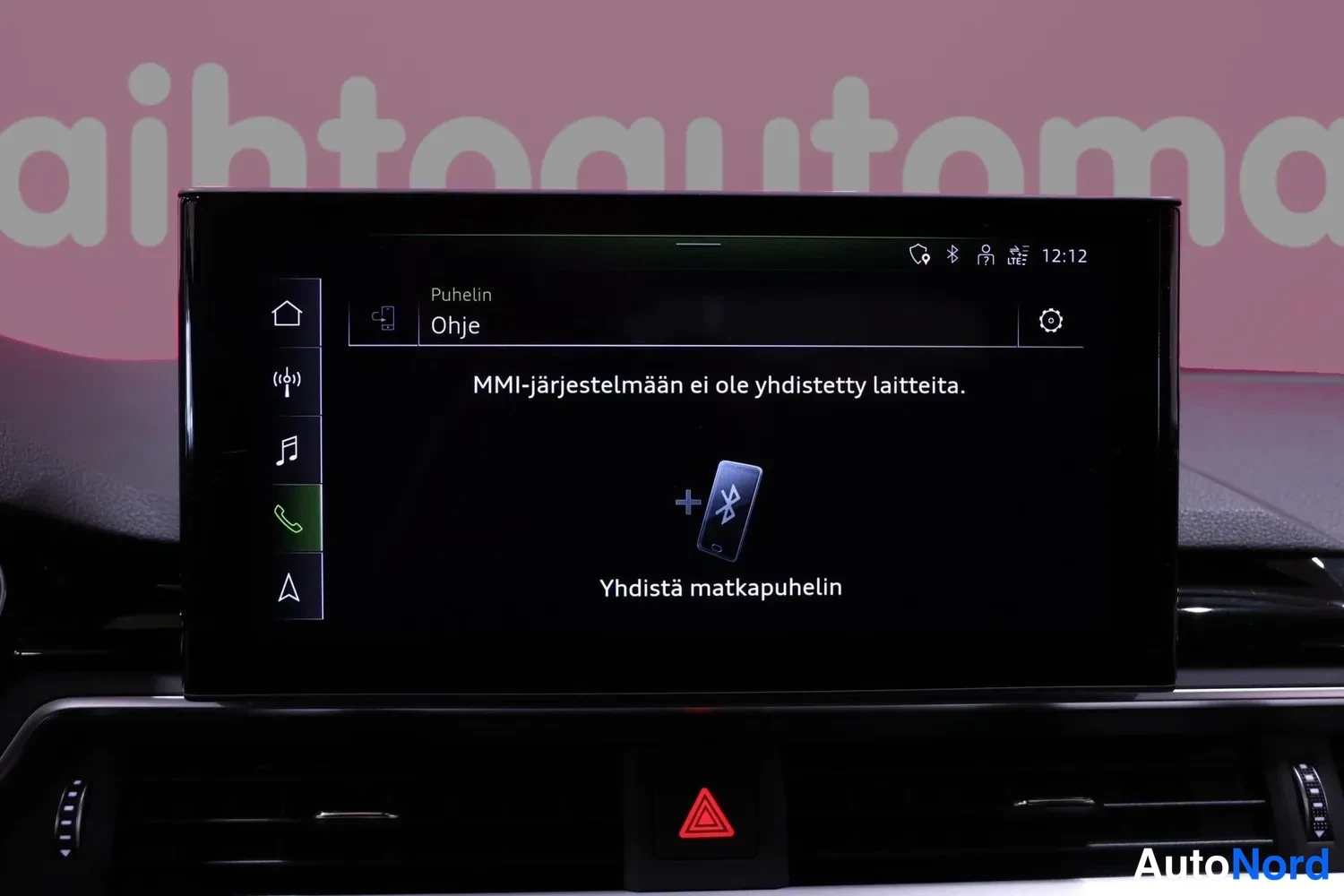 Musta Audi A4 Avant 2021, yksityiskohta, kuva 24