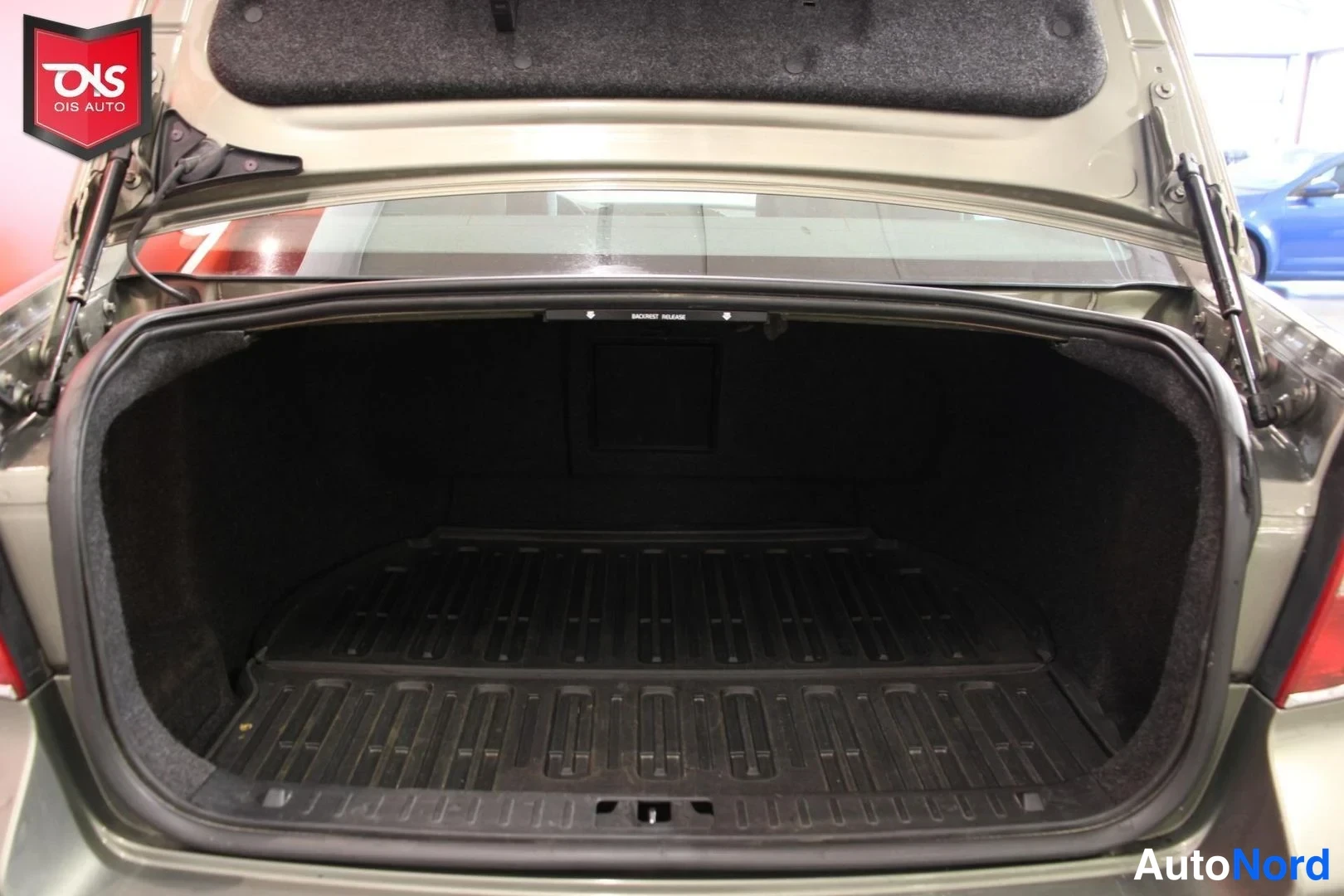Vihreä Volvo S80 2010, tavaratila, kuva 14