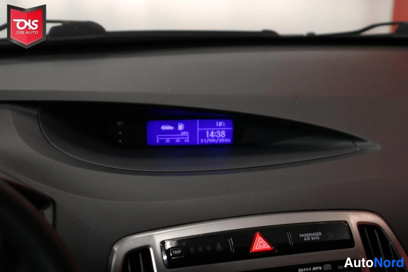Sininen Hyundai i20 2013, yksityiskohta, kuva 18