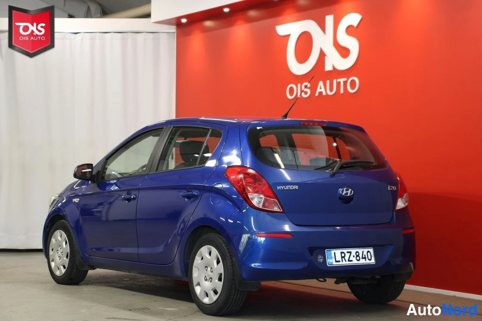 Sininen Hyundai i20 2013, takaviisto, kuva 7