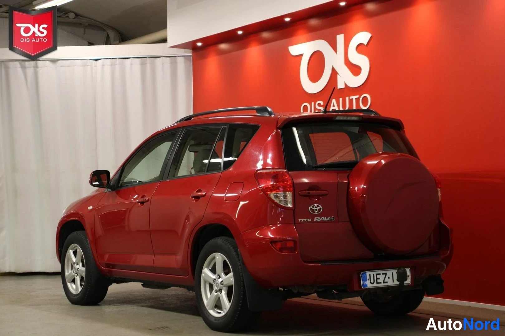 Punainen Toyota RAV4 2007, takaviisto, kuva 7