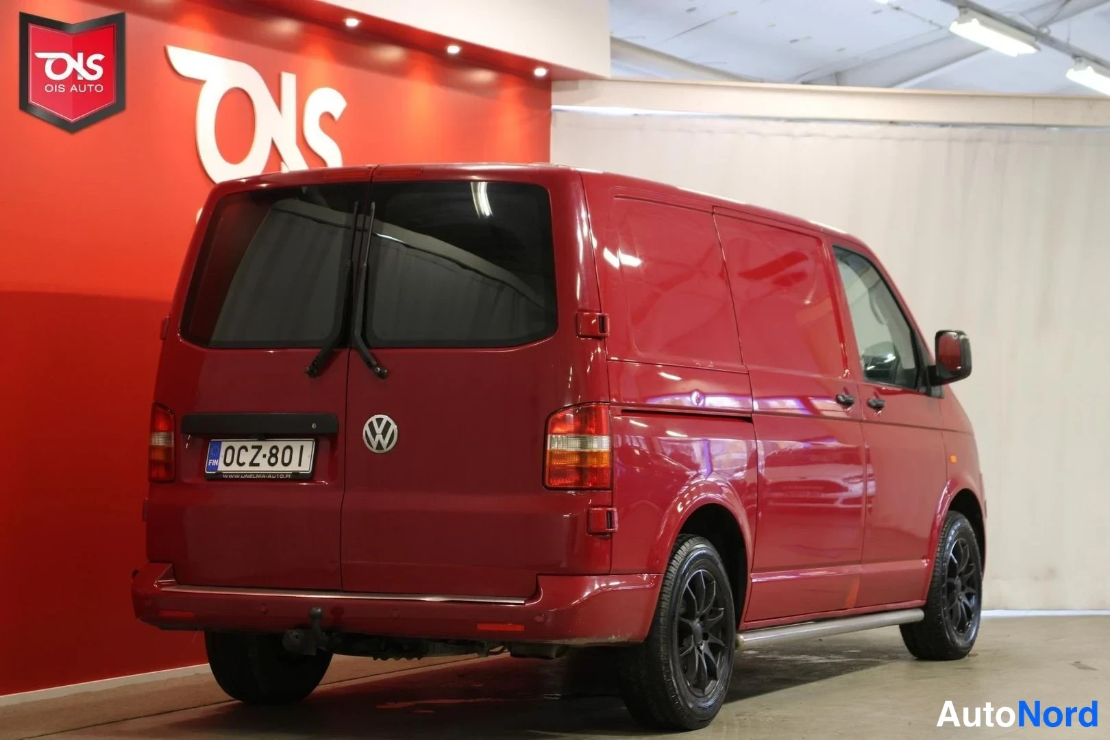 Punainen Volkswagen Transporter 2005, takaviisto, kuva 7
