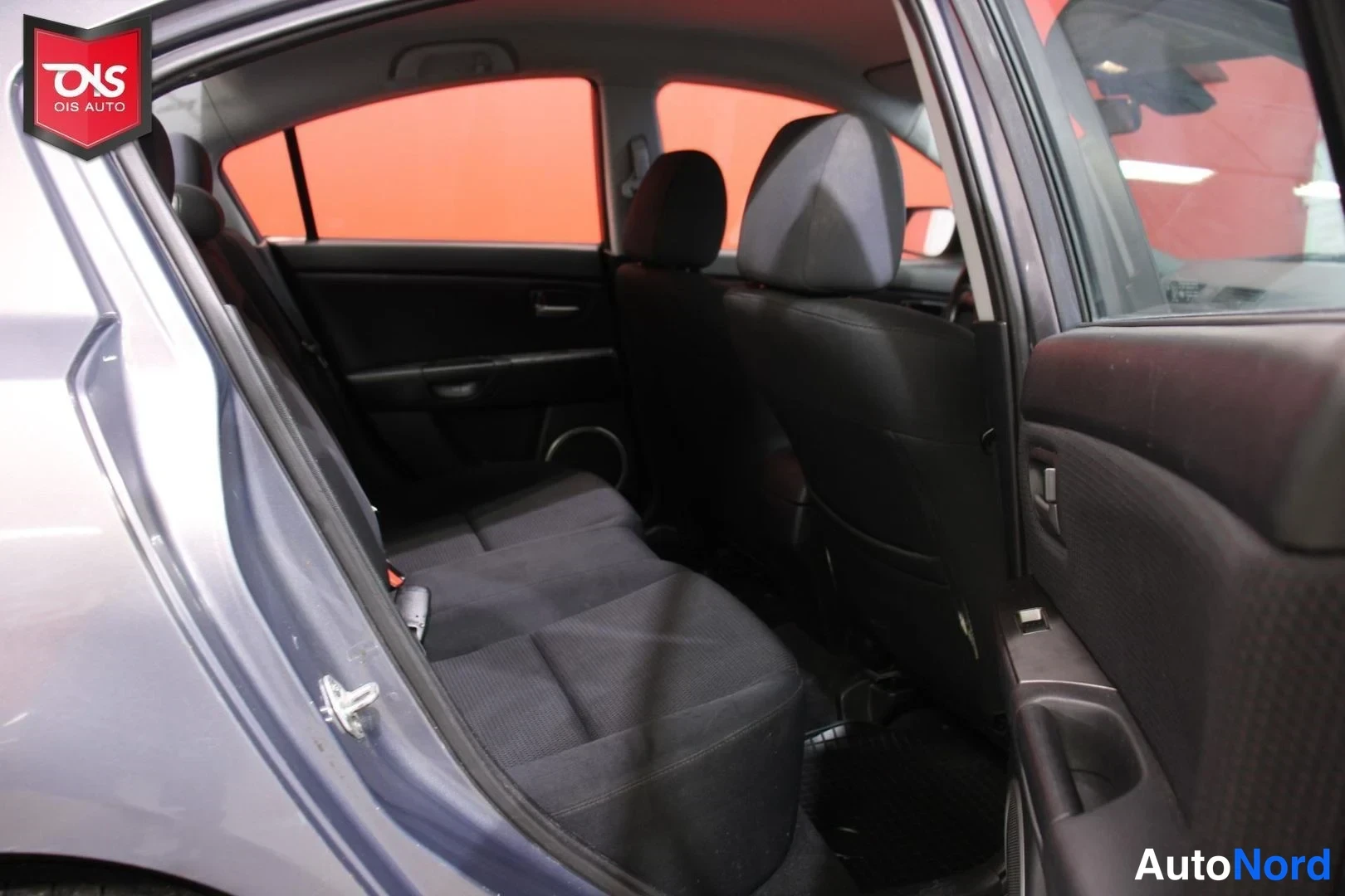 Harmaa Mazda 3 2007, takaistuimet, kuva 14