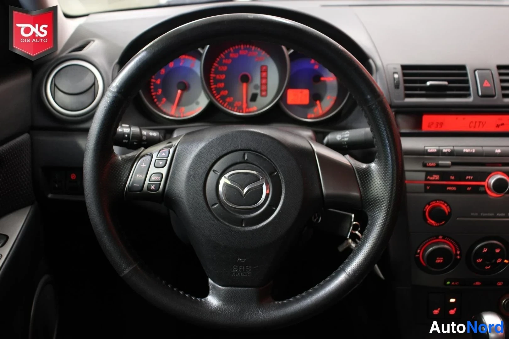 Harmaa Mazda 3 2007, yksityiskohta, kuva 16
