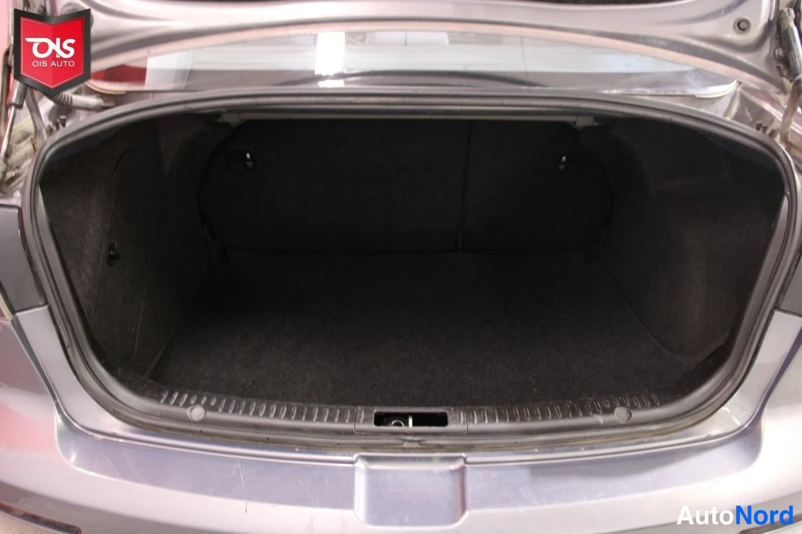 Harmaa Mazda 3 2007, tavaratila, kuva 15