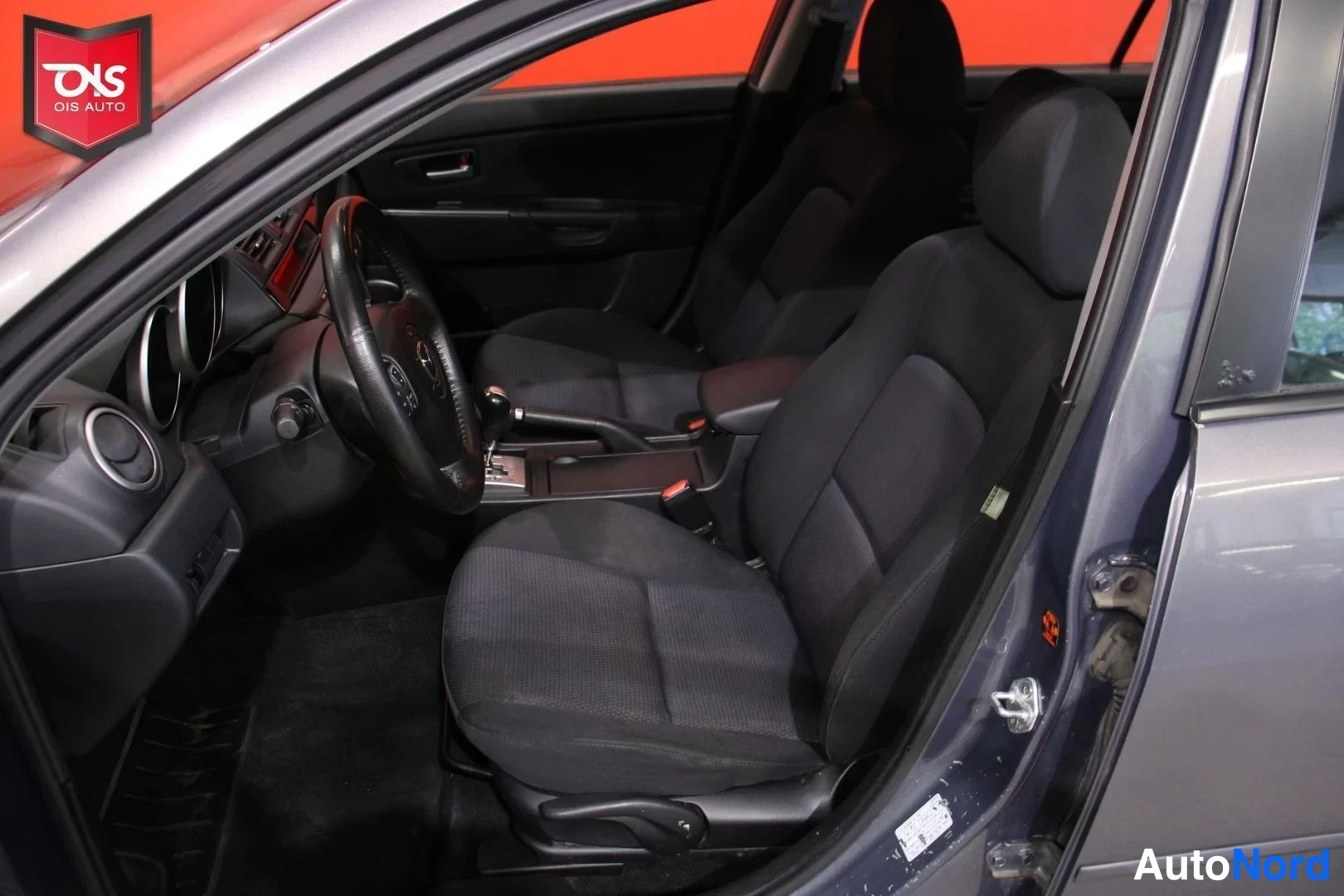 Harmaa Mazda 3 2007, etuistuimet, kuva 12