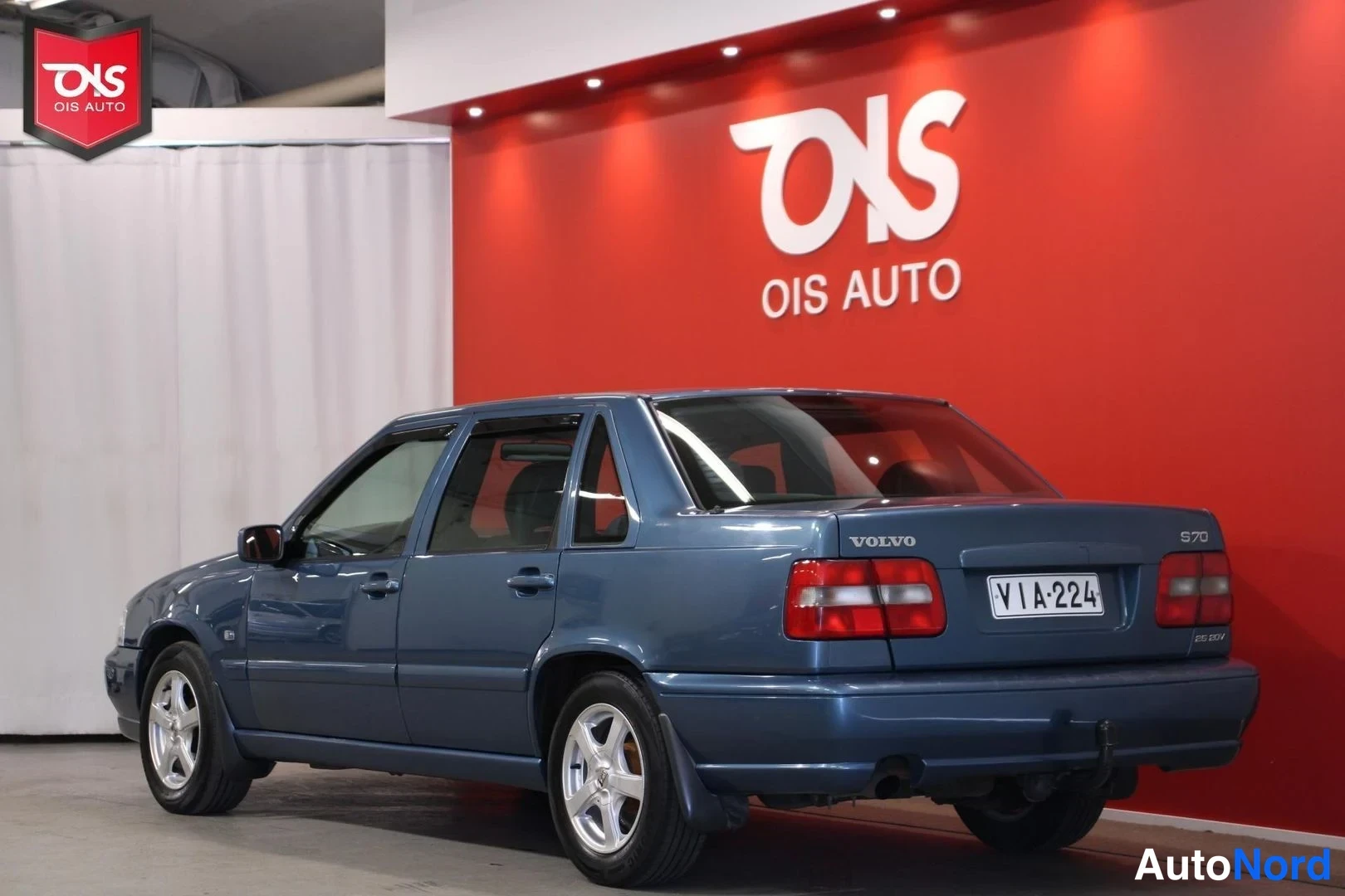 Sininen Volvo S70 1998, takaviisto, kuva 7