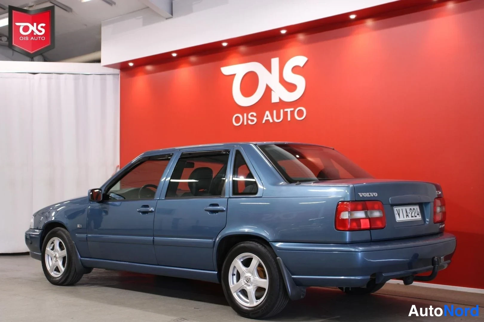 Sininen Volvo S70 1998, takaviisto, kuva 8
