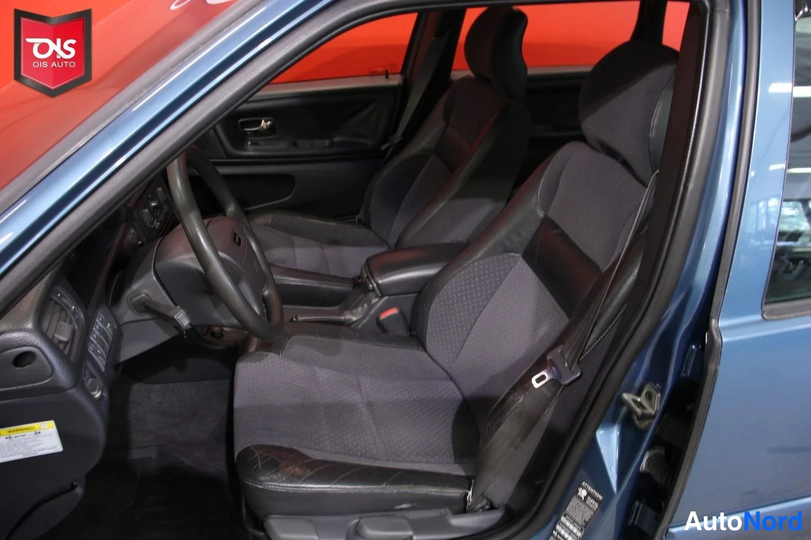 Sininen Volvo S70 1998, etuistuimet, kuva 12