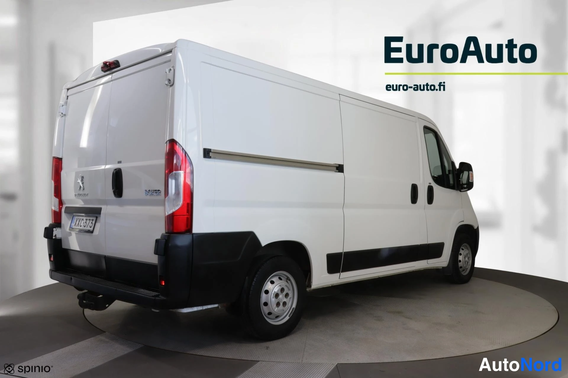 Valkoinen Peugeot Boxer 2019, takaviisto, kuva 5