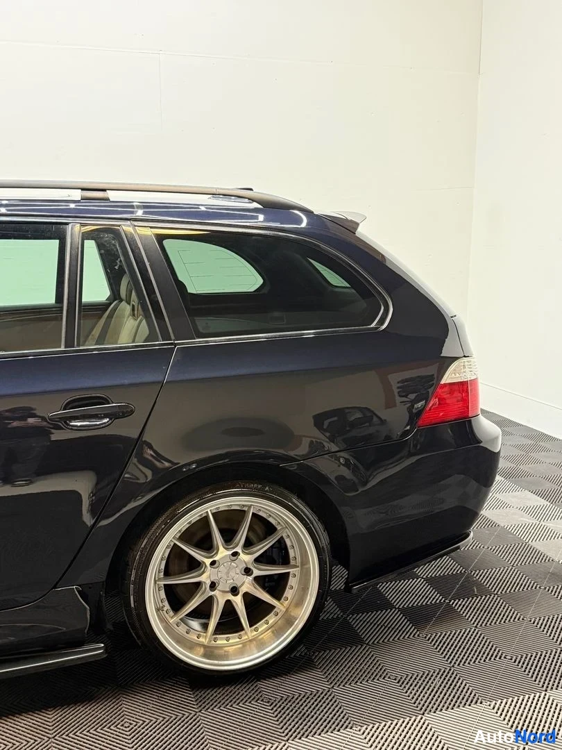 Sininen BMW 535d 2008, takaviisto, kuva 14