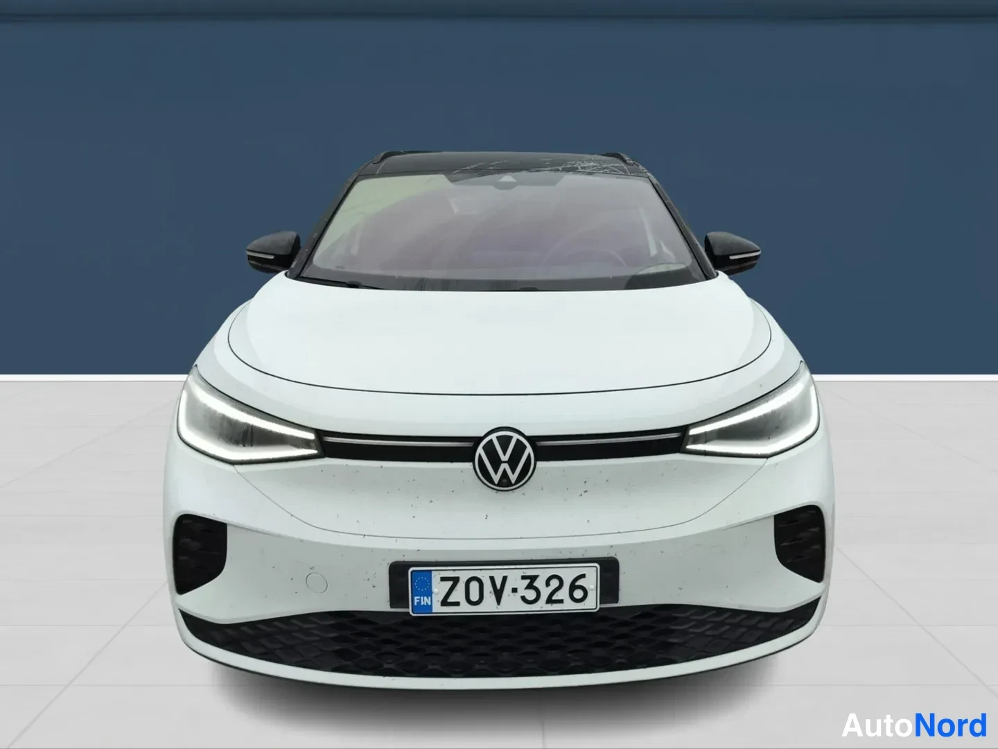 Valkoinen Volkswagen ID.4 2023, edestä, kuva 4