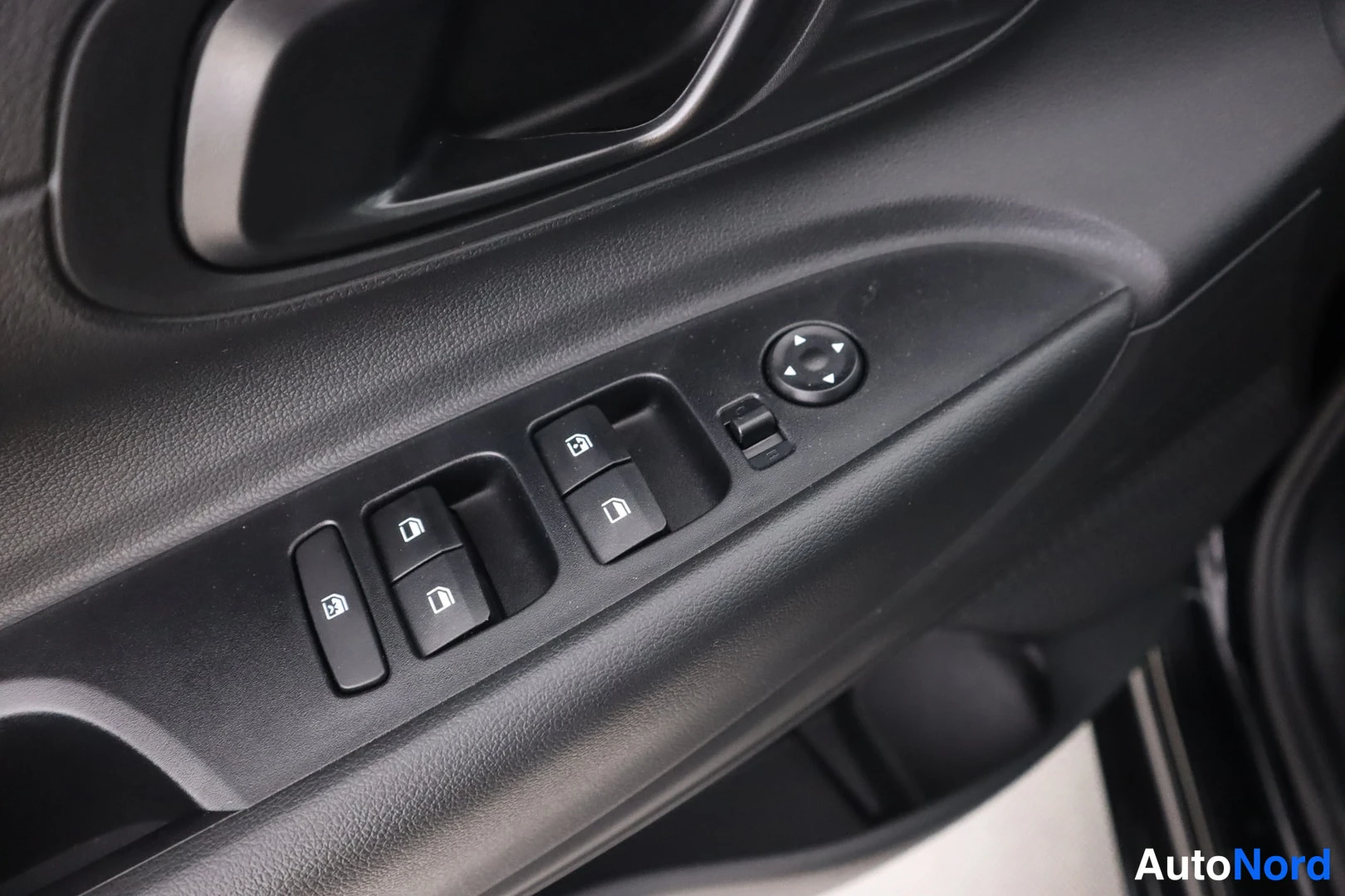 Musta Hyundai i20 2025, yksityiskohta, kuva 23