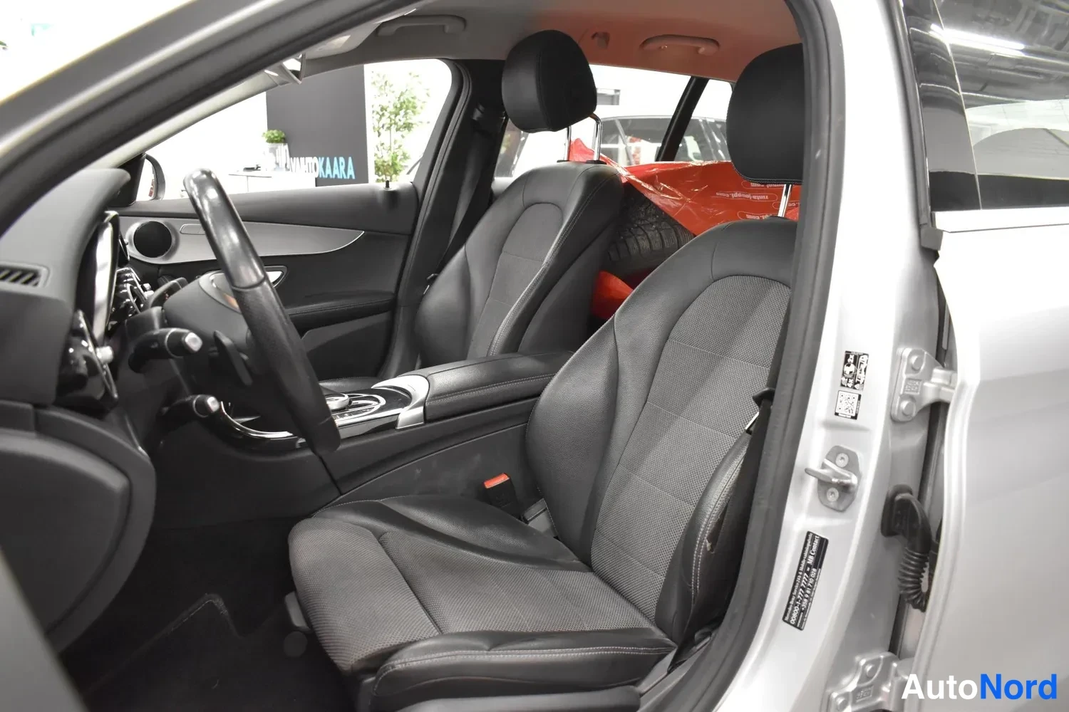 Grey Mercedes-Benz C 350 e 2018, front seats, photo 6