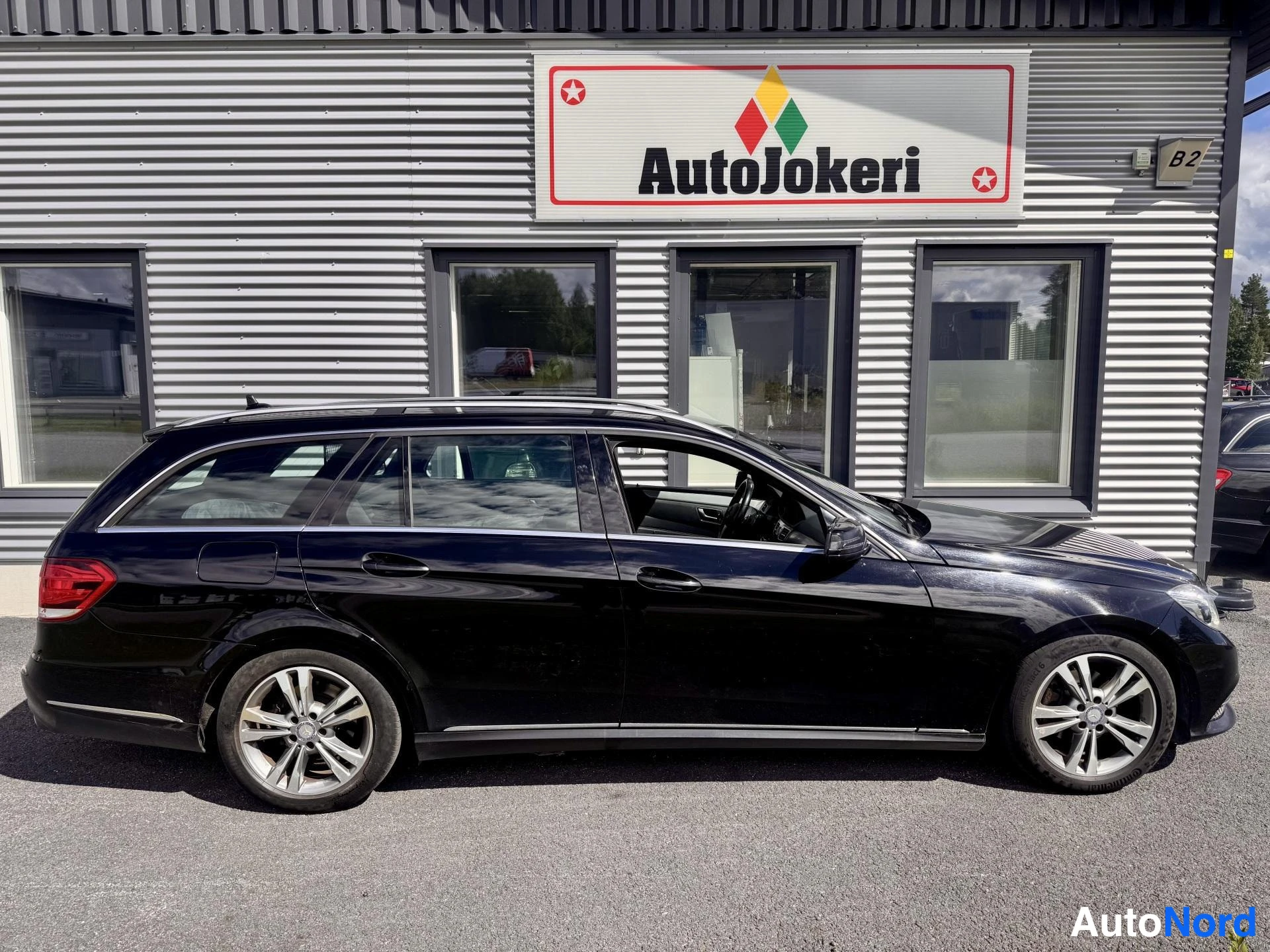 Mercedes-Benz E 220 CDi A Premium Business