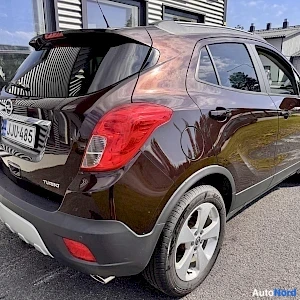 Ruskea Opel Mokka 2015, takaviisto, kuva 6