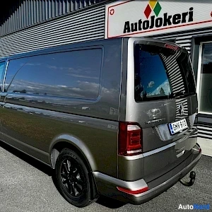 Ruskea Volkswagen Transporter 2018, takaviisto, kuva 7