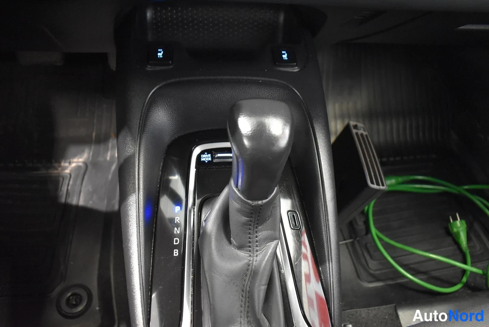 Ruskea Toyota Corolla 2021, yksityiskohta, kuva 25