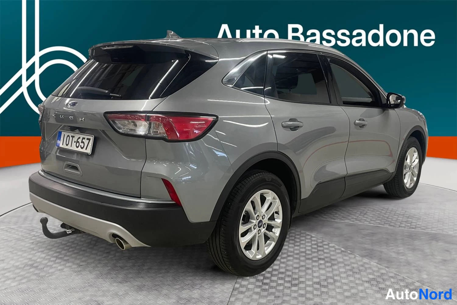Harmaa Ford Kuga 2022, takaviisto, kuva 5