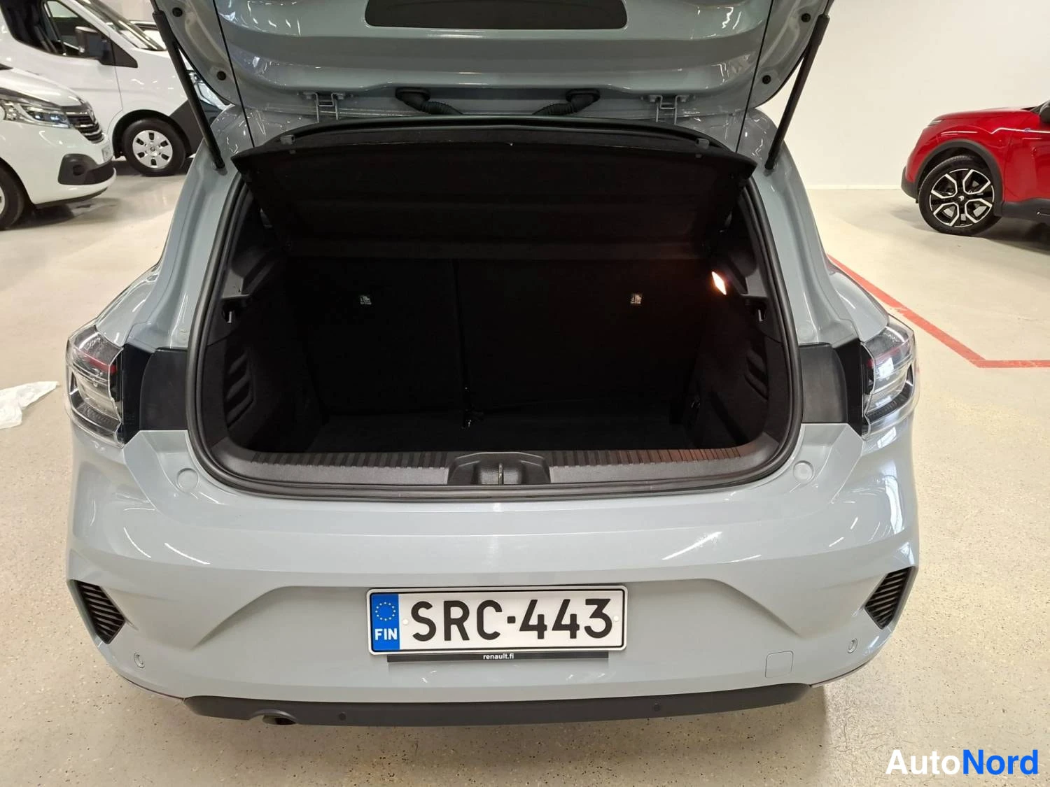Hopea Renault Clio 2024, takaa, kuva 7