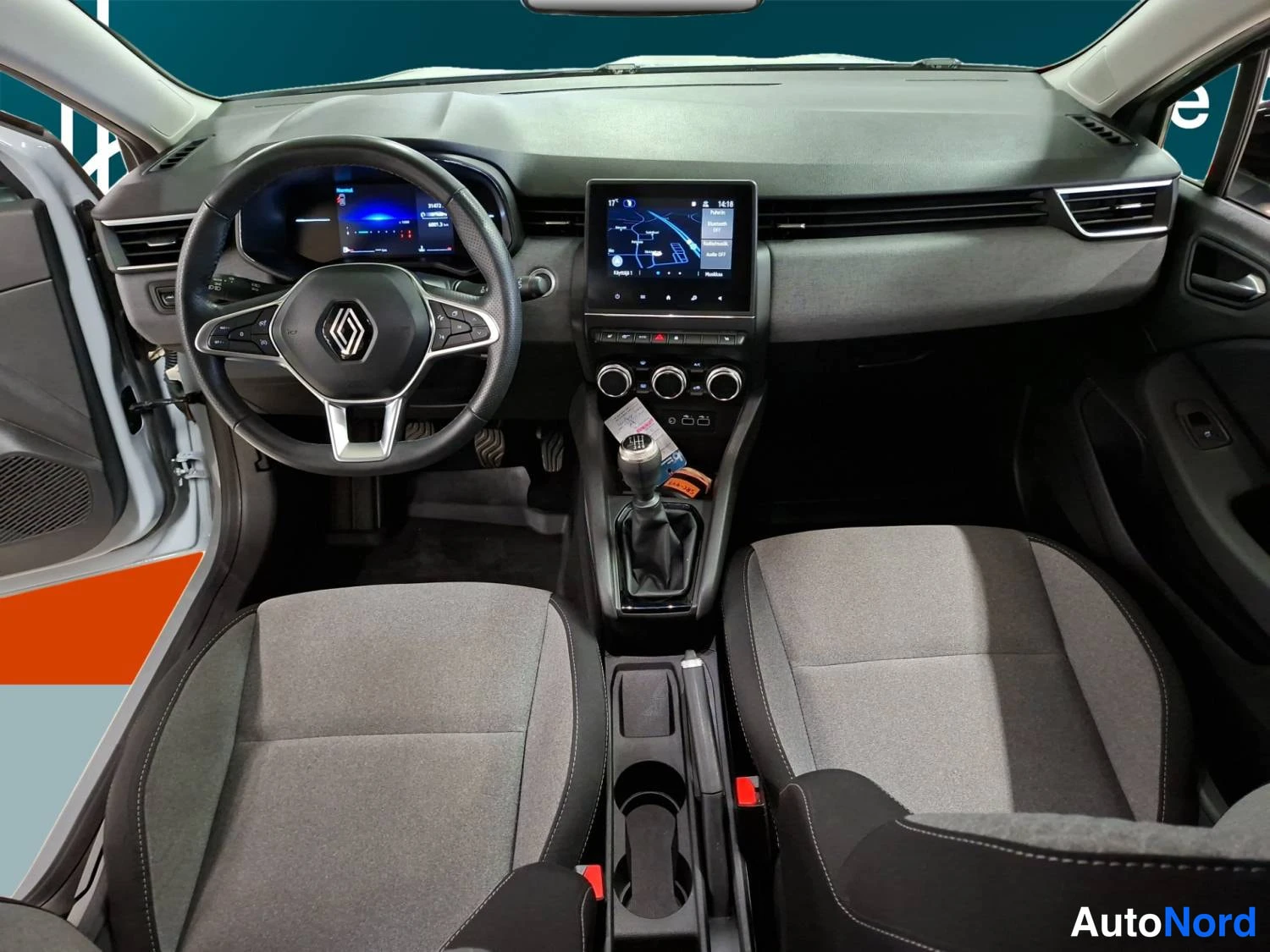Hopea Renault Clio 2024, ohjaamo, kuva 12