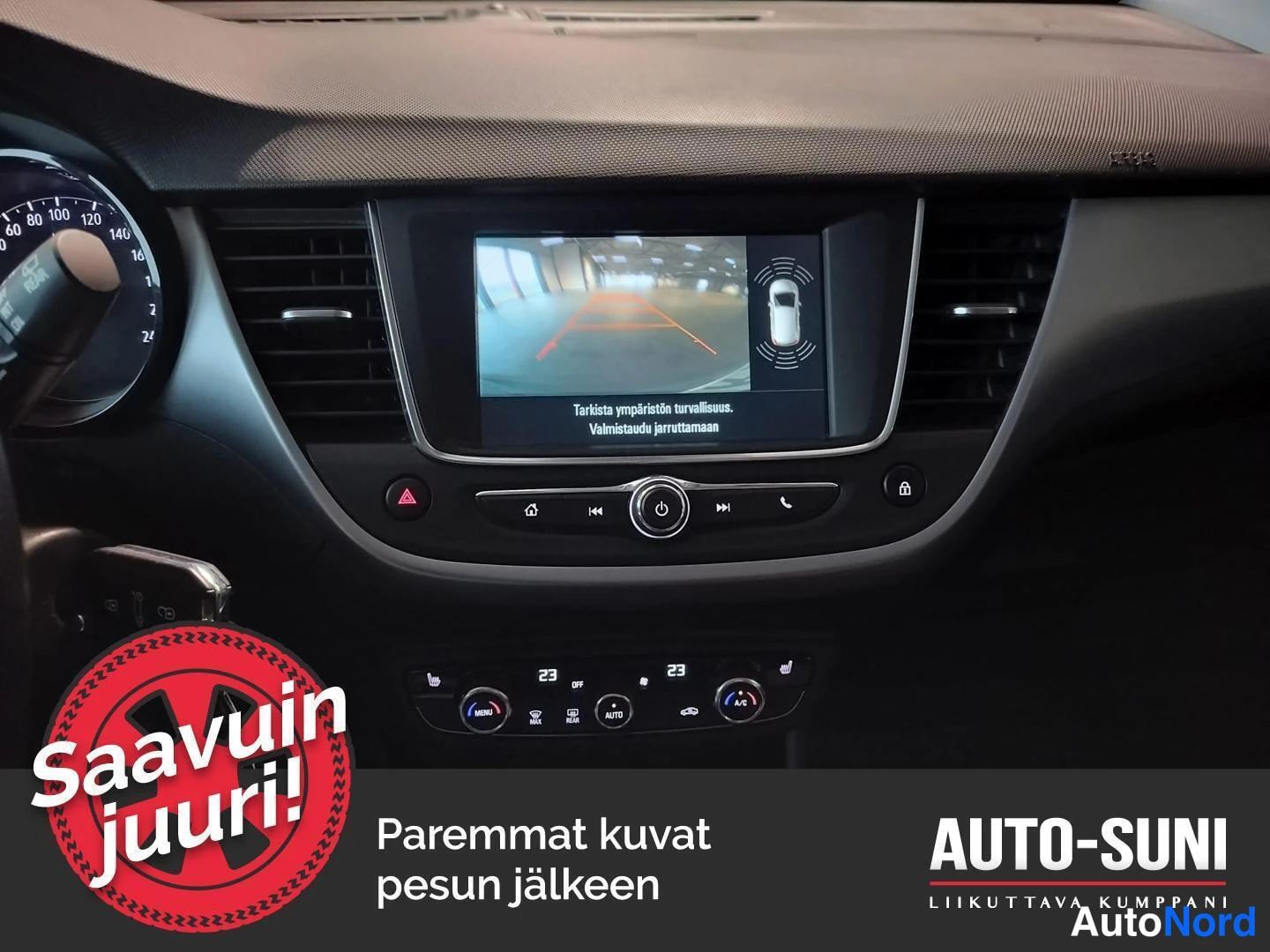 Sininen Opel Crossland X 2017, yksityiskohta, kuva 8