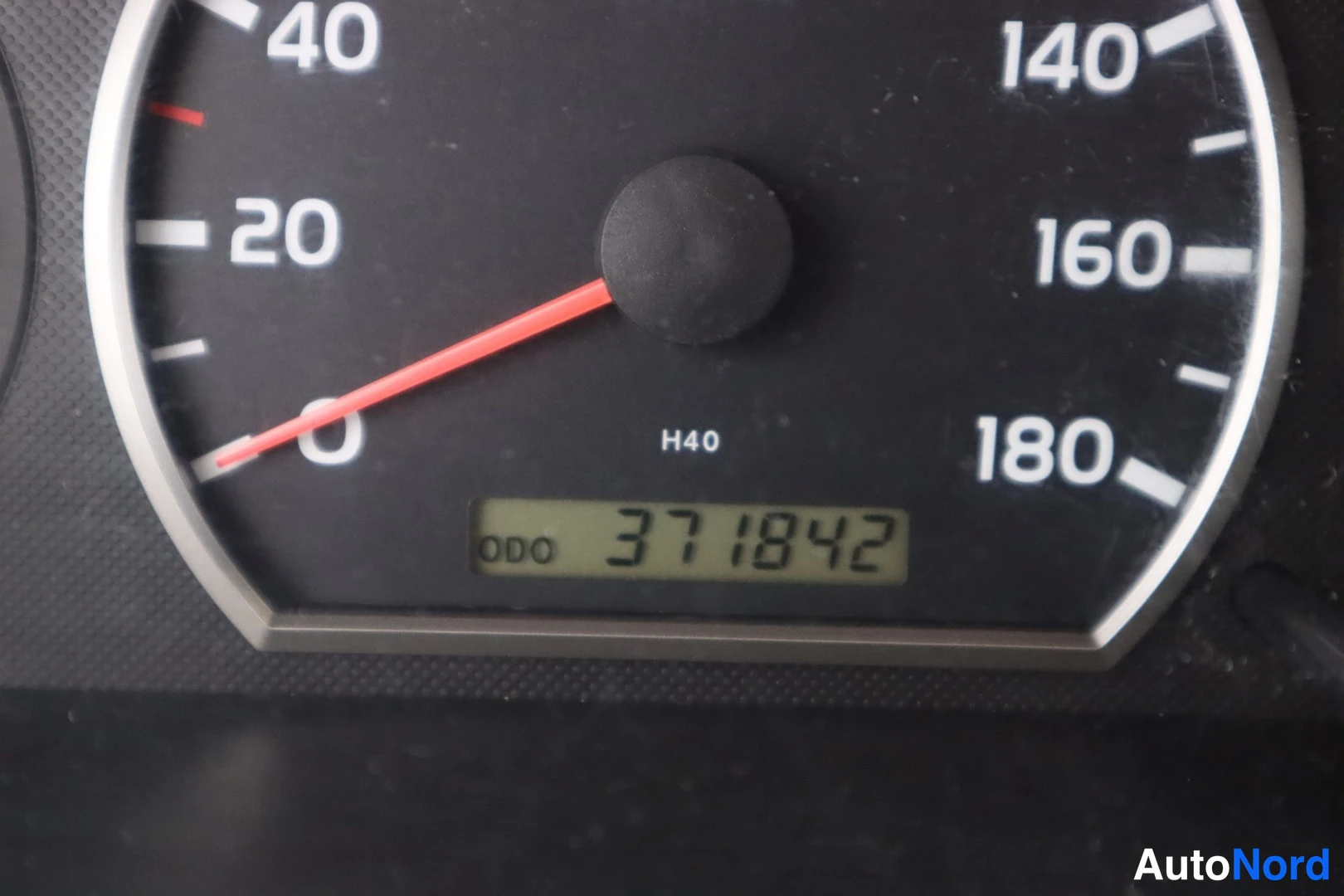Valkoinen Toyota Hiace 2011, yksityiskohta, kuva 22