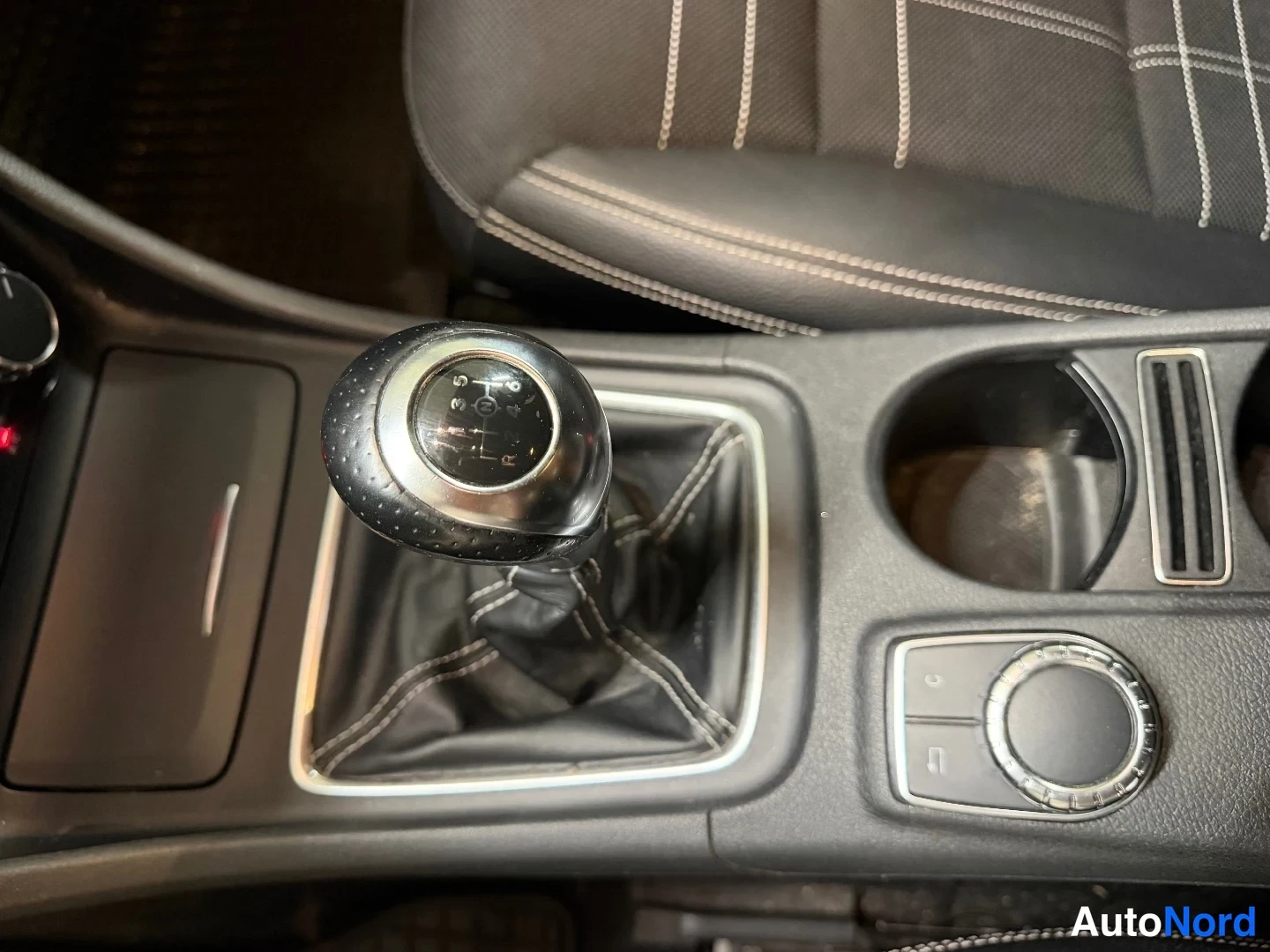 Silver Mercedes-Benz A 200 CDI 2014, detalj, bild 18