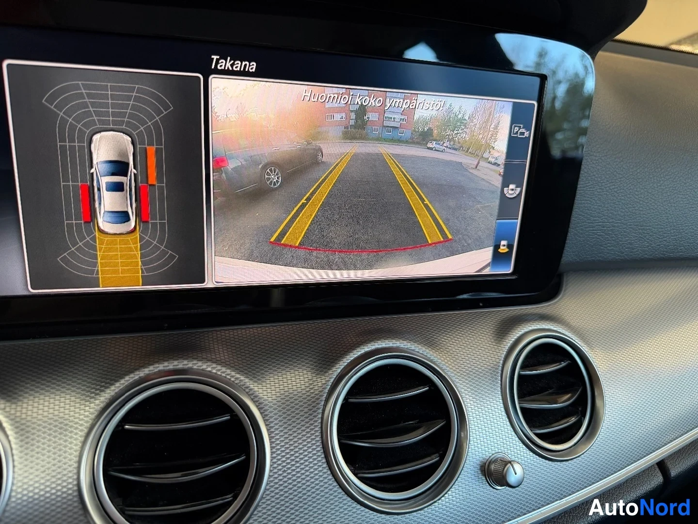 White Mercedes-Benz E 200 d 2019, detail, photo 17