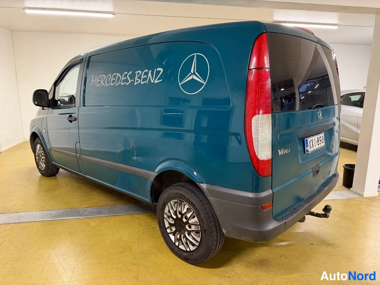 Vihreä Mercedes-Benz Vito 109 CDI 2007, takaviisto, kuva 7