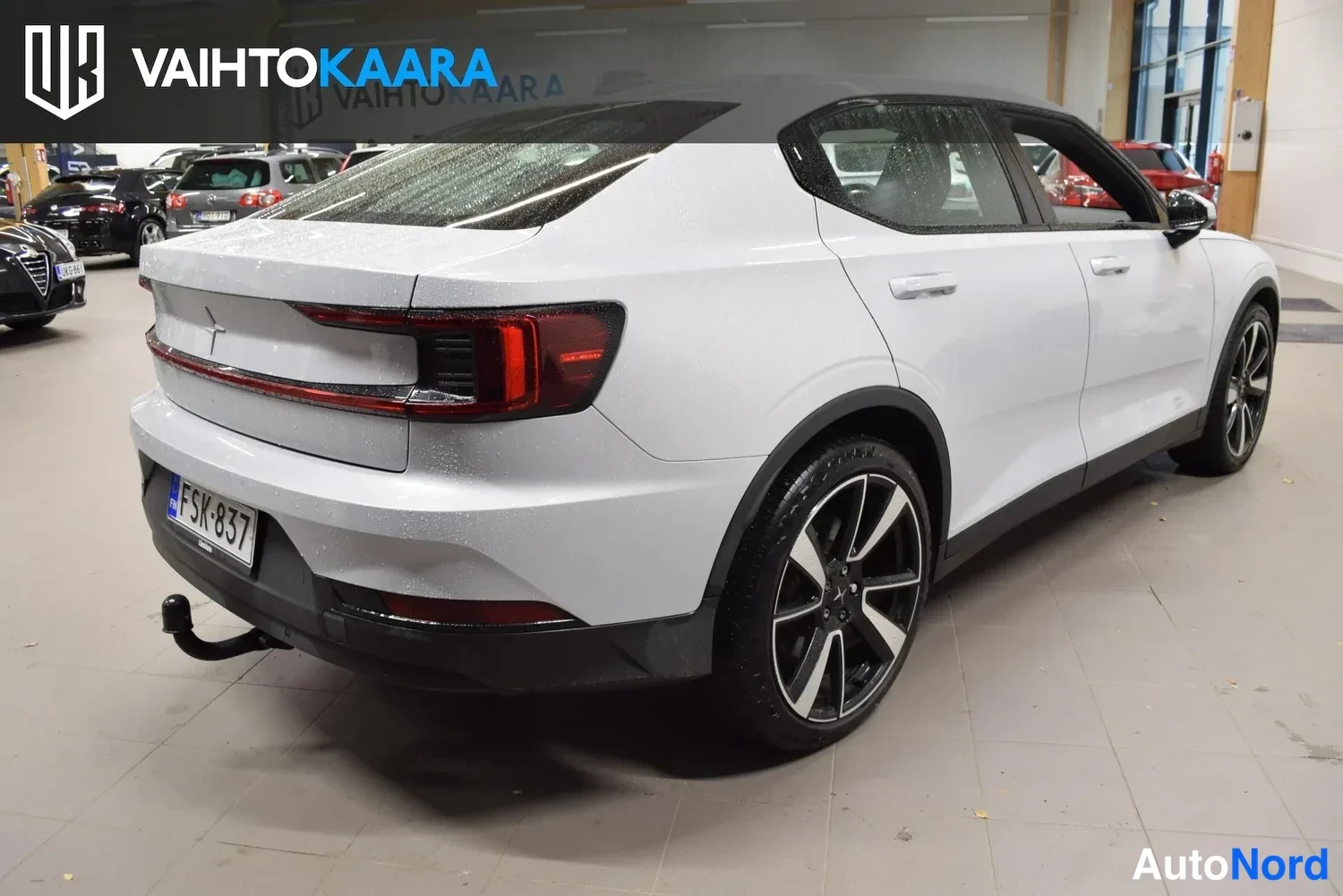 Harmaa Polestar 2 2022, takaviisto, kuva 2