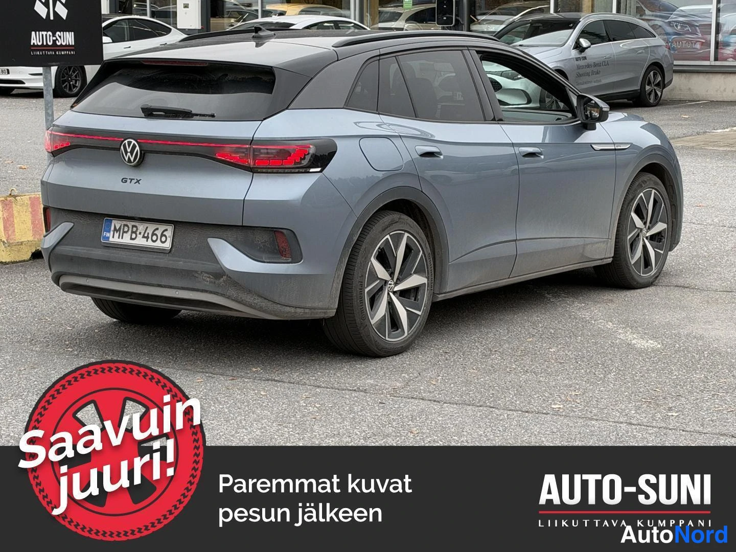 Musta Volkswagen ID.4 2021, takaviisto, kuva 4