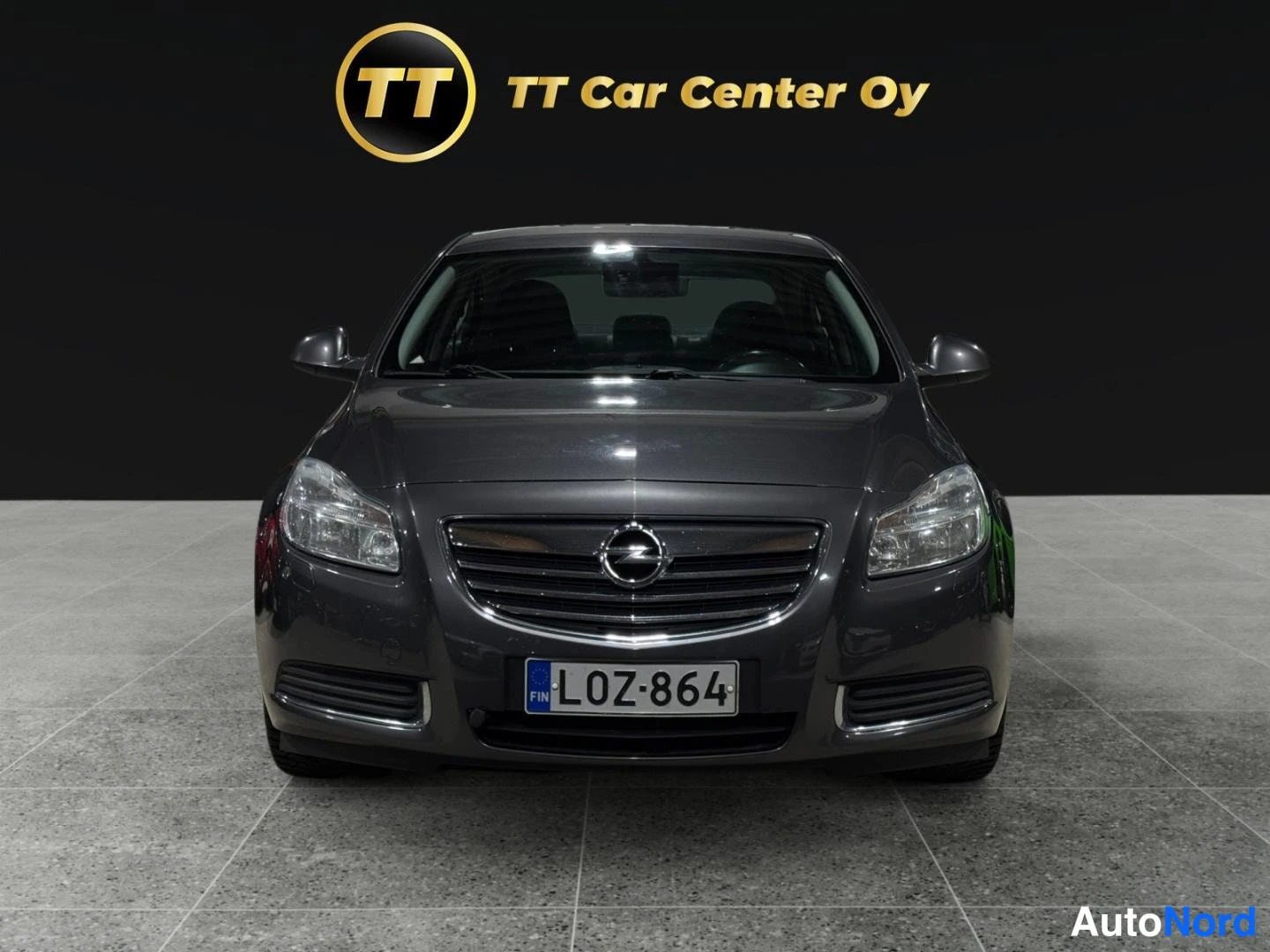 Harmaa Opel Insignia 2009, edestä, kuva 3