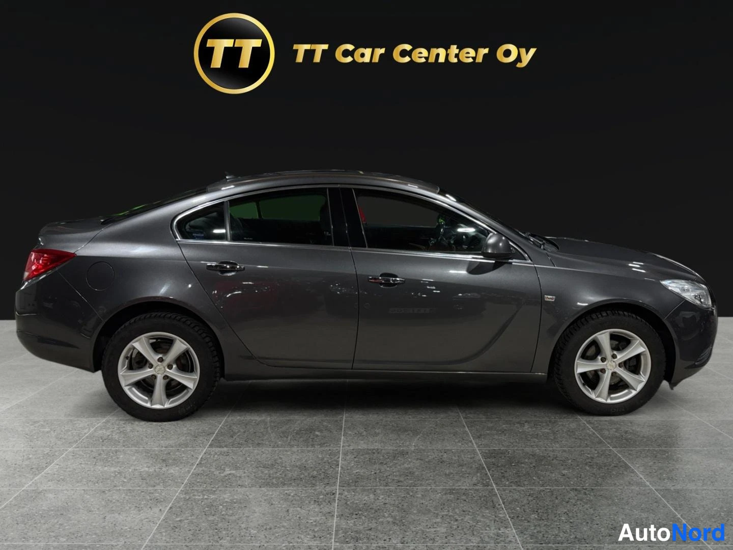 Harmaa Opel Insignia 2009, sivulta, kuva 5